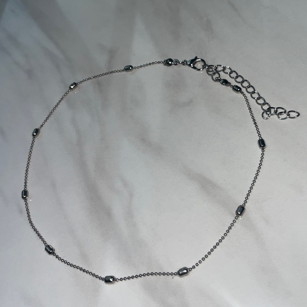 Silver chain choker